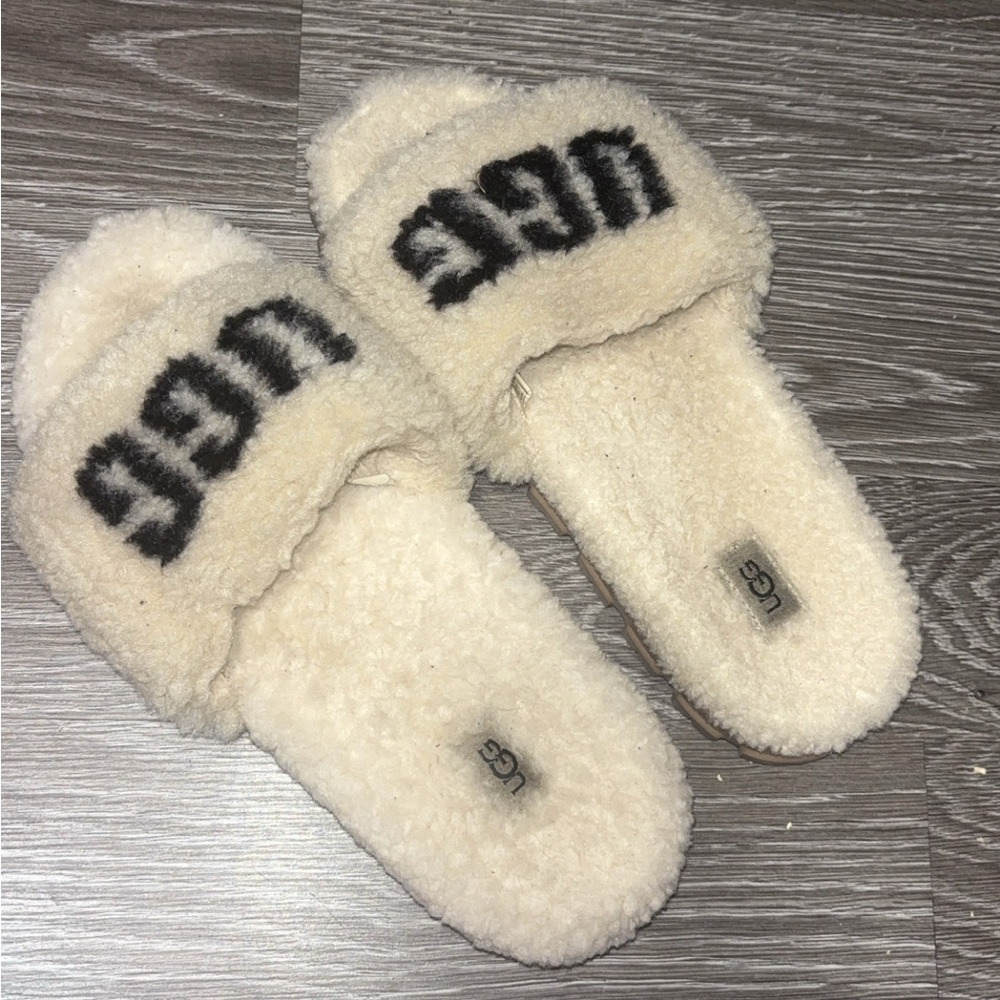 UGG Cream and Black Fluffy Slippers